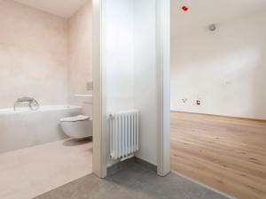 Prodej bytu 2+kk, Praha - Nové Město, Vyšehradská, 53 m2