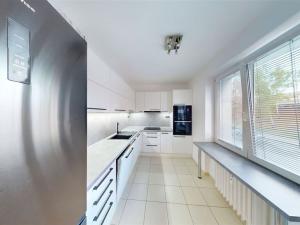 Prodej bytu 2+kk, Praha - Horní Počernice, Dobšická, 53 m2
