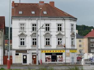 Pronájem obchodního prostoru, Ústí nad Labem - Střekov, Národního odboje, 38 m2