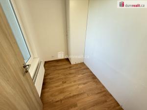 Pronájem bytu 2+kk, Praha - Horní Měcholupy, Modenská, 62 m2
