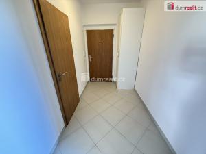 Pronájem bytu 2+kk, Praha - Horní Měcholupy, Modenská, 62 m2