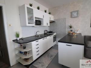 Prodej bytu 2+kk, Děčín - Děčín XXXII-Boletice nad Labem, Čsl. partyzánů, 40 m2