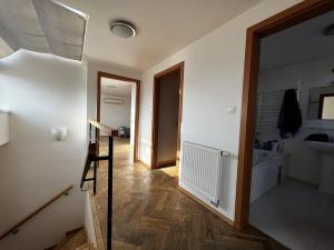 Pronájem bytu 3+kk, Praha - Vinohrady, Chodská, 90 m2