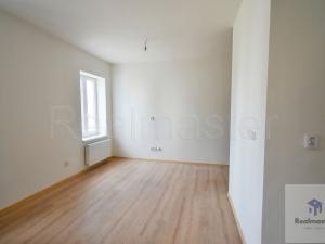 Pronájem bytu 3+1, Ústí nad Labem - Střekov, Národního odboje, 54 m2