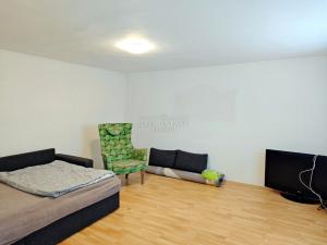Prodej rodinného domu, Karlovy Vary - Tašovice, Benátská, 300 m2