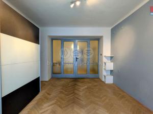 Pronájem bytu 3+1, Praha - Žižkov, Žerotínova, 64 m2