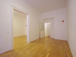 Pronájem kanceláře, Praha - Smíchov, Kořenského, 85 m2