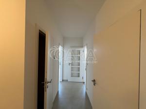 Pronájem bytu 2+kk, Praha - Strašnice, Černokostelecká, 47 m2