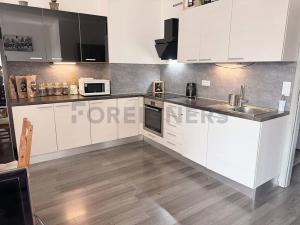 Pronájem bytu 2+kk, Praha - Holešovice, Ortenovo náměstí, 53 m2