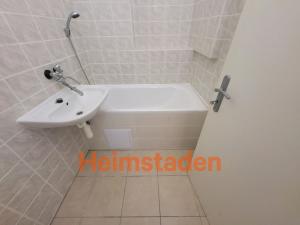 Pronájem bytu 2+1, Karviná - Nové Město, tř. Osvobození, 57 m2