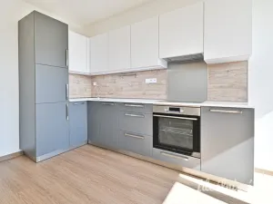Pronájem bytu 1+kk, Brno - Židenice, Slatinská, 32 m2