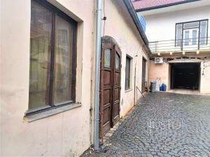 Pronájem skladu, Písek - Pražské Předměstí, třída Národní svobody, 34 m2