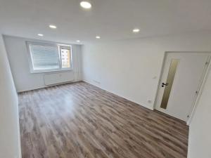 Pronájem bytu 2+kk, Jirkov, SNP, 40 m2
