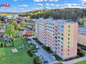 Prodej bytu 4+1, Hostinné, J. A. Komenského, 76 m2