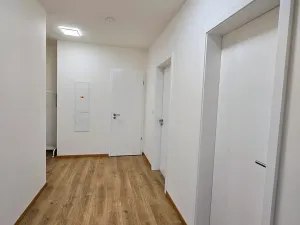 Pronájem bytu 2+kk, Praha - Modřany, Zlochova, 64 m2