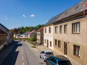 Prodej rodinného domu, Rovensko pod Troskami, Revoluční, 306 m2
