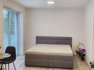 Prodej bytu 1+kk, Zlín - Malenovice, Pod Hradem I, 32 m2
