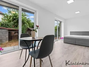 Prodej bytu 1+kk, Zlín - Malenovice, Pod Hradem I, 32 m2