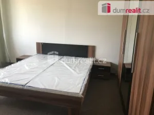 Pronájem bytu 1+1, Praha - Prosek, Veltruská, 27 m2