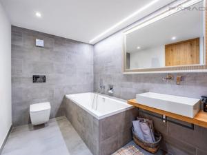 Pronájem bytu 2+kk, Praha - Nusle, Bartoškova, 180 m2