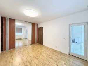 Pronájem bytu 2+kk, Liberec - Liberec V-Kristiánov, Humpolecká, 55 m2