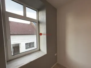 Pronájem bytu 2+1, Hořice, Sladkovského, 43 m2