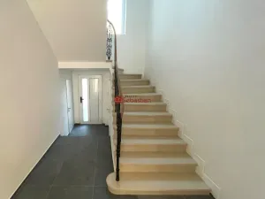 Pronájem bytu 2+1, Hořice, Sladkovského, 43 m2