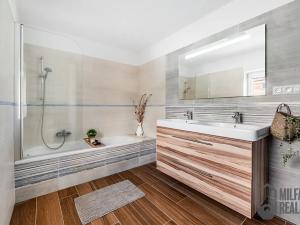 Prodej rodinného domu, Kosmonosy, 110 m2