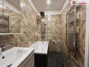 Pronájem bytu 2+kk, Ústí nad Labem - Bukov, Kosmonautů, 52 m2