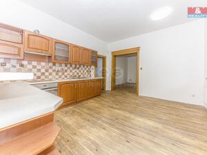 Prodej rodinného domu, Praha - Horní Počernice, Dobrošovská, 295 m2