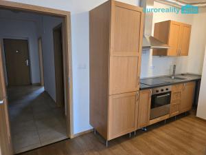 Pronájem bytu 2+kk, Beroun - Beroun-Město, V Zahradách, 65 m2