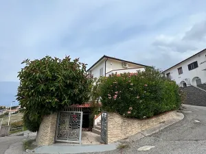 Prodej vily, Scalea, Itálie, 133 m2