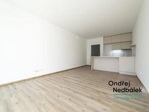 Prodej bytu 1+kk, Zlín, Kvítková, 33 m2