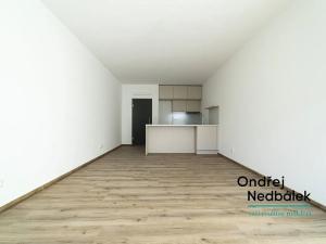 Prodej bytu 1+kk, Zlín, Kvítková, 33 m2