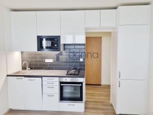 Pronájem bytu 2+kk, Praha - Krč, V Štíhlách, 39 m2
