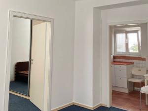 Pronájem bytu 2+1, Praha - Strašnice, U trati, 49 m2
