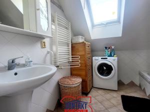Pronájem bytu 3+kk, České Budějovice, U Stromovky, 80 m2