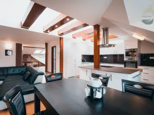 Prodej obchodního prostoru, Sušice, náměstí Svobody, 628 m2