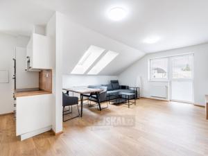 Pronájem bytu 3+kk, Trhové Sviny, Za Pilou, 88 m2