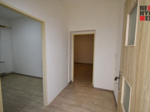 Prodej bytu 2+1, Milovice - Mladá, Zátopkova, 59 m2