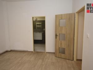 Prodej bytu 2+1, Milovice - Mladá, Zátopkova, 59 m2