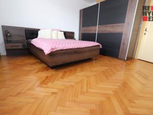Prodej bytu 2+1, Liberec - Liberec IV-Perštýn, U Sirotčince, 74 m2
