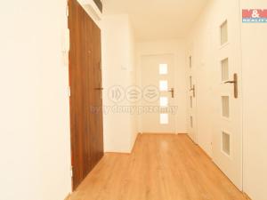 Pronájem bytu 2+1, Kynšperk nad Ohří, náměstí SNP, 54 m2