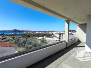 Prodej bytu 3+kk, Tribunj, Chorvatsko, 100 m2