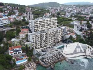 Prodej bytu 3+kk, Dobrá Voda, Černá Hora, 57 m2