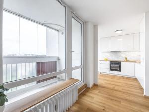 Prodej bytu 3+kk, Praha - Kobylisy, Frýdlantská, 70 m2