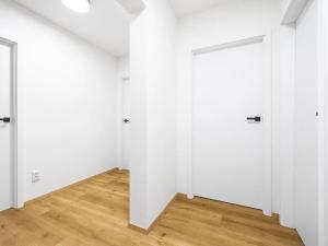Prodej bytu 3+kk, Praha - Kobylisy, Frýdlantská, 70 m2