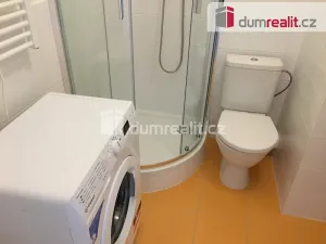 Pronájem bytu 1+kk, Praha - Smíchov, Moulíkova, 29 m2
