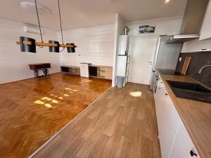 Pronájem bytu 2+kk, Břeclav, Denisova, 51 m2