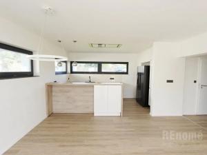 Pronájem rodinného domu, Dobřejovice, Čestlická, 130 m2